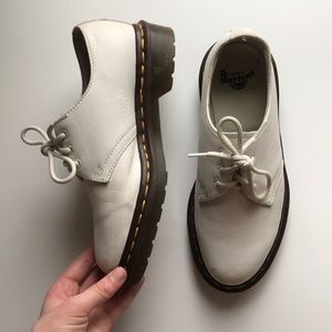 Dr. Martens white leather oxford shoes